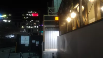 Zábavné zaujímavosti v Aucklande v noci: Frenzi Barcrawl v Aucklande : 1885britomart bar vstup