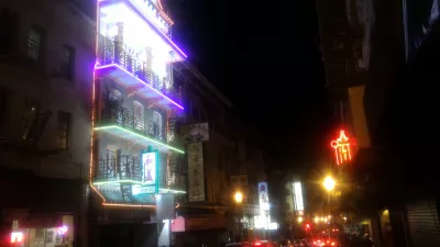 Kde je najlepšie čínske jedlo v čínskej štvrti San Francisco? : Budovy v čínskom štýle