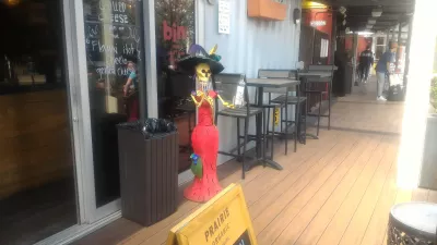 Brunch på containerparken Las Vegas och dess berömda mantis : Barer terrasser