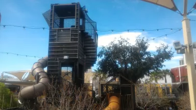 Brunch på containerparken Las Vegas och dess berömda mantis : Barnlekplats med bildgalleri