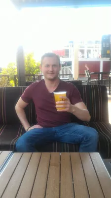 Brunch på containerparken Las Vegas och dess berömda mantis : Att ha en öl på en terrass på Bin702