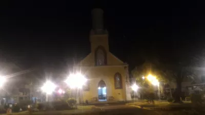 Tahiti nightlife, what to do in Tahiti at night? : Tahiti's cathedral at night