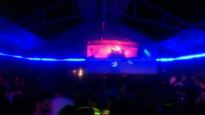 Tahiti nightlife, what to do in Tahiti at night? : Full party at Morrison's Café
