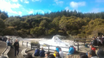 A visit of Wai-O-Tapu thermal wonderland and Lady Knox geyser : Lady Knox geyser before eruption