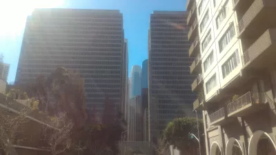 The best walking San Francisco city tour! : Having a glance at SalesForce tower
