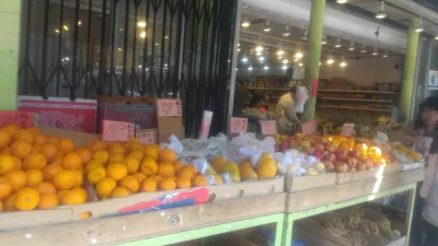 The best walking San Francisco city tour! : Outdoor market in Chinatown