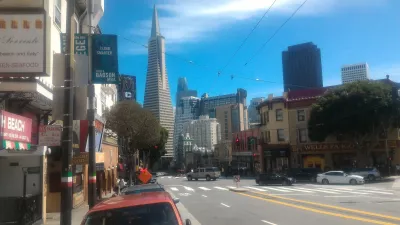 The best walking San Francisco city tour! : Good view on Pyramid building