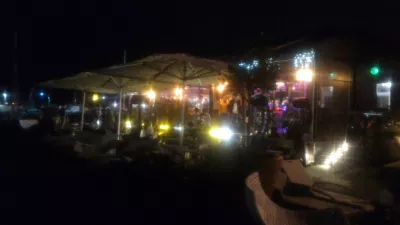 Where to go in Auckland at night? An Auckland Viaduct tour : Large terrace at Oyster and Chop restaurant