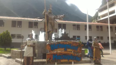 Uživajte U Dobro Organizovanom Putovanju U Otkrivanju Novog Svijeta : Dolazak u Aguas Calientes, najbliži grad Machu Picchu