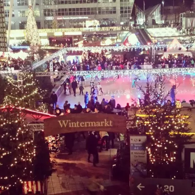 ตลาดคริสต์มาสที่ดีที่สุดในยุโรป Christkindlmarket : ตลาดคริสต์มาสมิวนิก in Munich airport