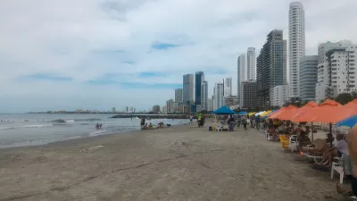 Límites de las tarjetas de crédito seguro de viaje internacional. : Día en la playa en cartagena, colombia