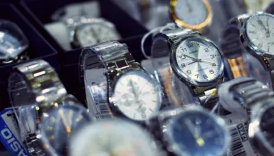 Formal Gift Ideas: Business Travellers Guide : Watches collection