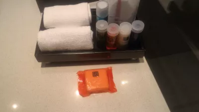 Bagaimana Cara Mencuci Tangan Di Hotel? Panduan 4 Langkah : Hotel sabun batangan
