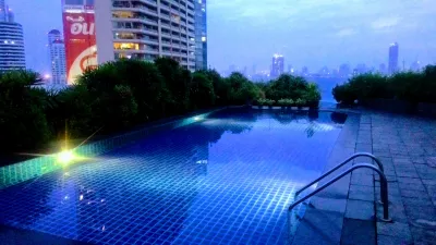 Is Hotel Elite Status Worth The Effort? : Enjoying a free night at hotel Radisson Bangkok