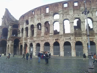 ¿Cuál es el mejor hotel en Roma, Italia? : Visitando el Coliseo en Roma, Italia