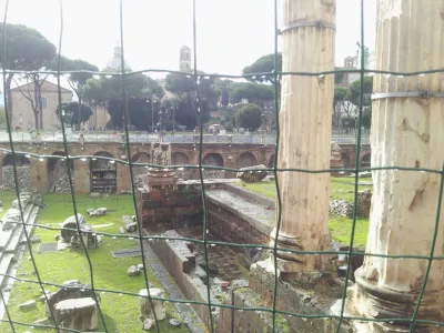 What is the best Hotel in Roma, Italy? : Ancient Roman ruins in the open near Colosseo