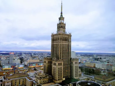 7 Ways To Move As A Foreigner To Poland : The recognizable Palace of Culture and Science in Warsaw