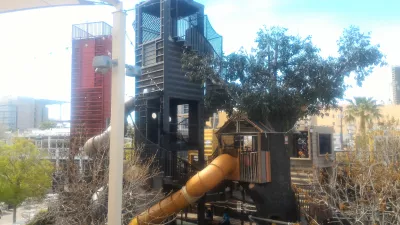 Cheap and free things to do in Las Vegas Nevada : Kids playground in container park