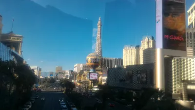 Cheap and free things to do in Las Vegas Nevada : Paris hotel and view on The Strip by day