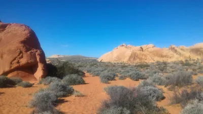 Cosas baratas y gratis para hacer en Las Vegas Nevada : Valle de fuego y su colorido paisaje desértico
