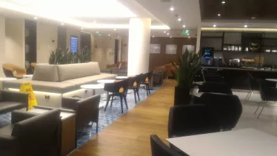 Copa Club lounge Bogota El Dorado : Main seating area with sofas