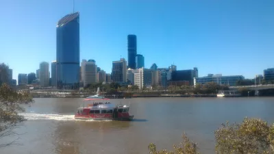 ¿Cuáles son los transportes turísticos y públicos gratuitos en Brisbane? : Ferry público gratuito CityHopper en el río Brisbane