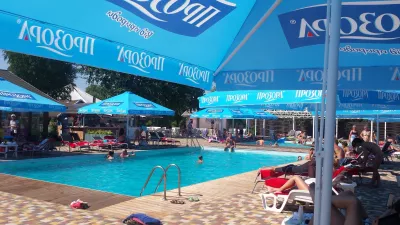 Kiev beach club and Kiev nightlife in summer : Relaxing day next to the swimming pool in La Provincia