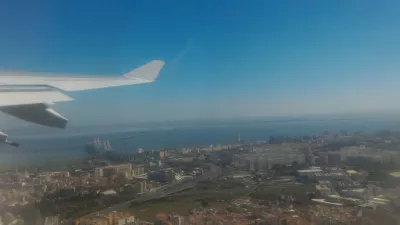 StarAlliance Lisbon airport TAP Portugal airline premium lounge : View over Lisbon from above in the plane