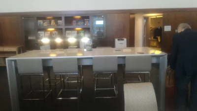 How is Newark airport business club lounge? : Magazines selection