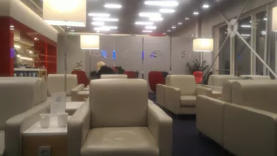StarAlliance Aegean Athens non-Schengen lounge : Aegean lounge Athens airport non-Schengen area seating sofas space