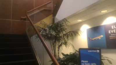 How is the United club lounge in Orlando? : Stairs to the lounge
