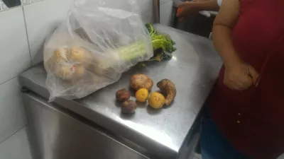 Breakfast at La Perseverancia district market : Potatoes varieties