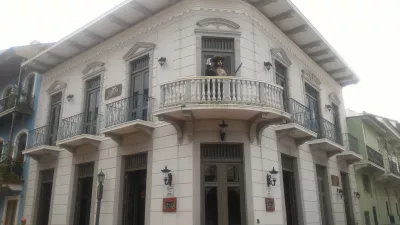 A 2 hours walk in Casco Viejo, Panama city : Taberna De Morgan Panama