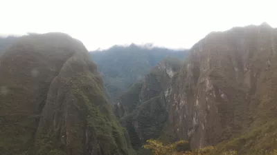 How Is A 1 Day Trip To Machu Picchu, Peru? : Andean mountains around Machu Picchu