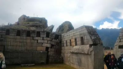 Come È Un Viaggio Di 1 Giorno A Machu Picchu, In Perù? : Muro di pietra inca