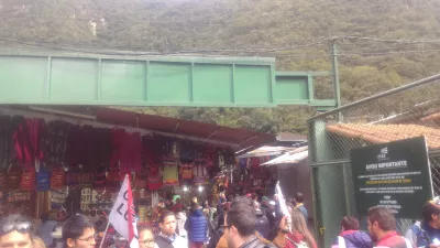 How Is A 1 Day Trip To Machu Picchu, Peru? : Arriving in Aguascalientes train station