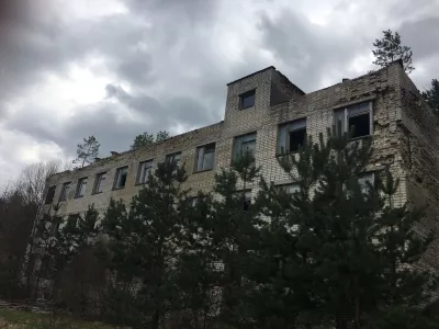 Pripyat tour du lịch ngày - thăm của thành phố bị bỏ rơi của thảm họa hạt nhân Chernobyl : Tòa nhà bỏ hoang