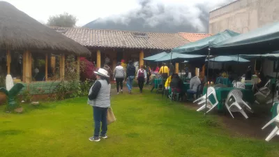 How Is The Sacred Valley Peru 1 Day Trip? : Lunch buffet