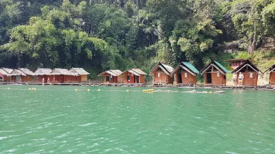 Thailand holiday : part four, Khao Sok and Trang : Huts by the lake