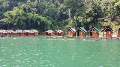 Vacanza in Tailandia: quarta parte, Khao Sok e Trang : Capanne in riva al lago