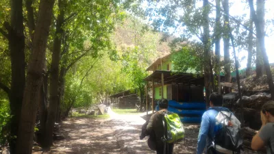 ¿Es Un Tour De 1 Día Al Rafting En El Río Urubamba, Cusco Vale La Pena? : Llegando al campamento base