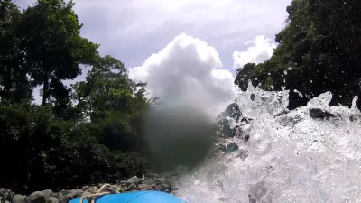 White water rafting adventure on Mamoni river Panama : Rafting adventure Panama