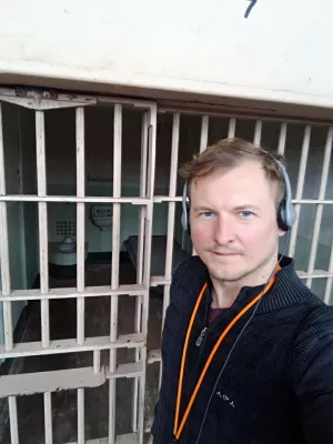 Is it worth to visit AlCatraz? AlCatraz tour review : In front of a jail cell in AlCatraz prison island