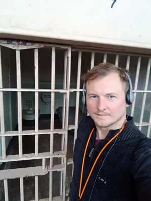 Er det værd at besøge AlCatraz? AlCatraz tour review : Foran en fængselscelle i AlCatraz fængselsøen