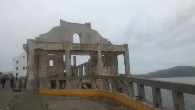 Is it worth to visit AlCatraz? AlCatraz tour review : Former church, now abandoned