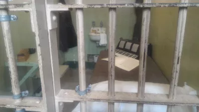 Is it worth to visit AlCatraz? AlCatraz tour review : Prison cell with music instrument