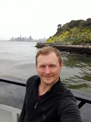 Is it worth to visit AlCatraz? AlCatraz tour review : On the ferry back to San Francisco