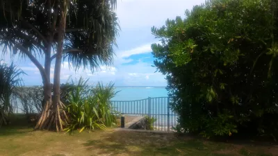 Quais são as melhores praias do Tahiti? : Acesso privado à praia PK18 PunaAuia da residência Carlton Plage