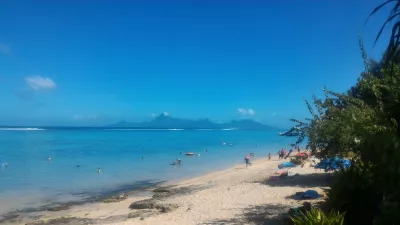 What are the best beaches in Tahiti? : Beach day on the world's best beach in Tahiti