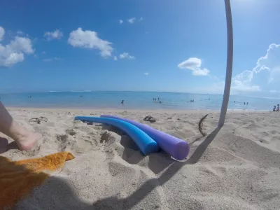 Quelles sont les meilleures plages de Tahiti? : Accessoires de natation prêts sur PK18